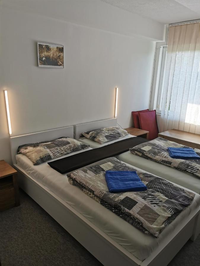 Thomas Panzio Bed & Breakfast Balatonfured Exterior photo