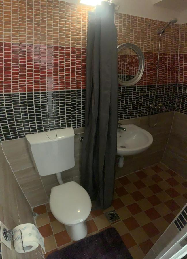 Thomas Panzio Bed & Breakfast Balatonfured Exterior photo